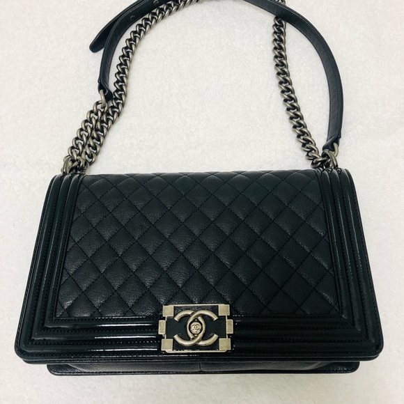 100% Authetic Boy Chanel Handbag Medium - Color : : Navy - Picture 11 of 16